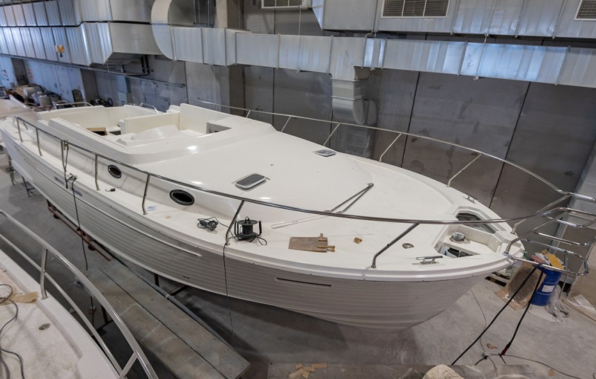 Adriana 36 boat services